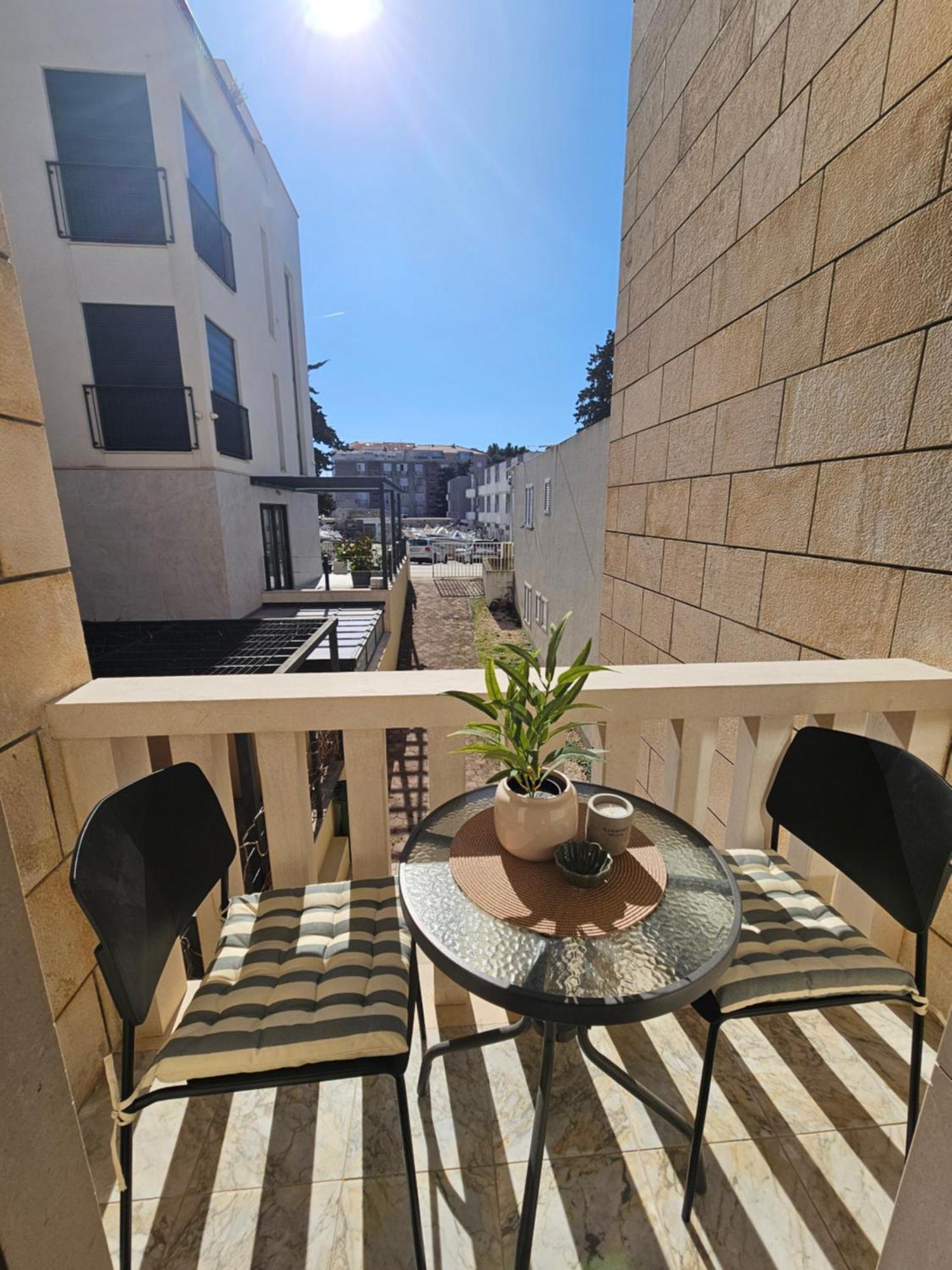Apartmani Miro Makarska Exterior foto