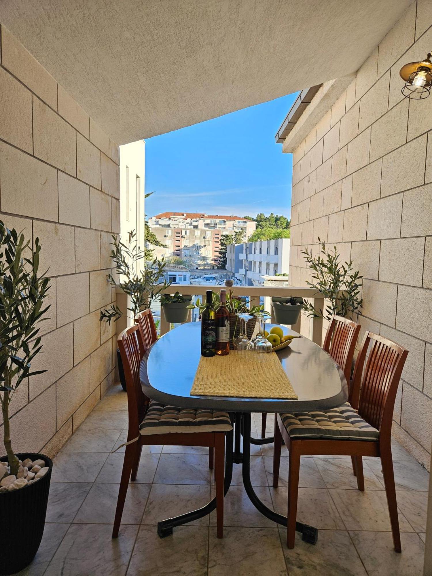 Apartmani Miro Makarska Exterior foto